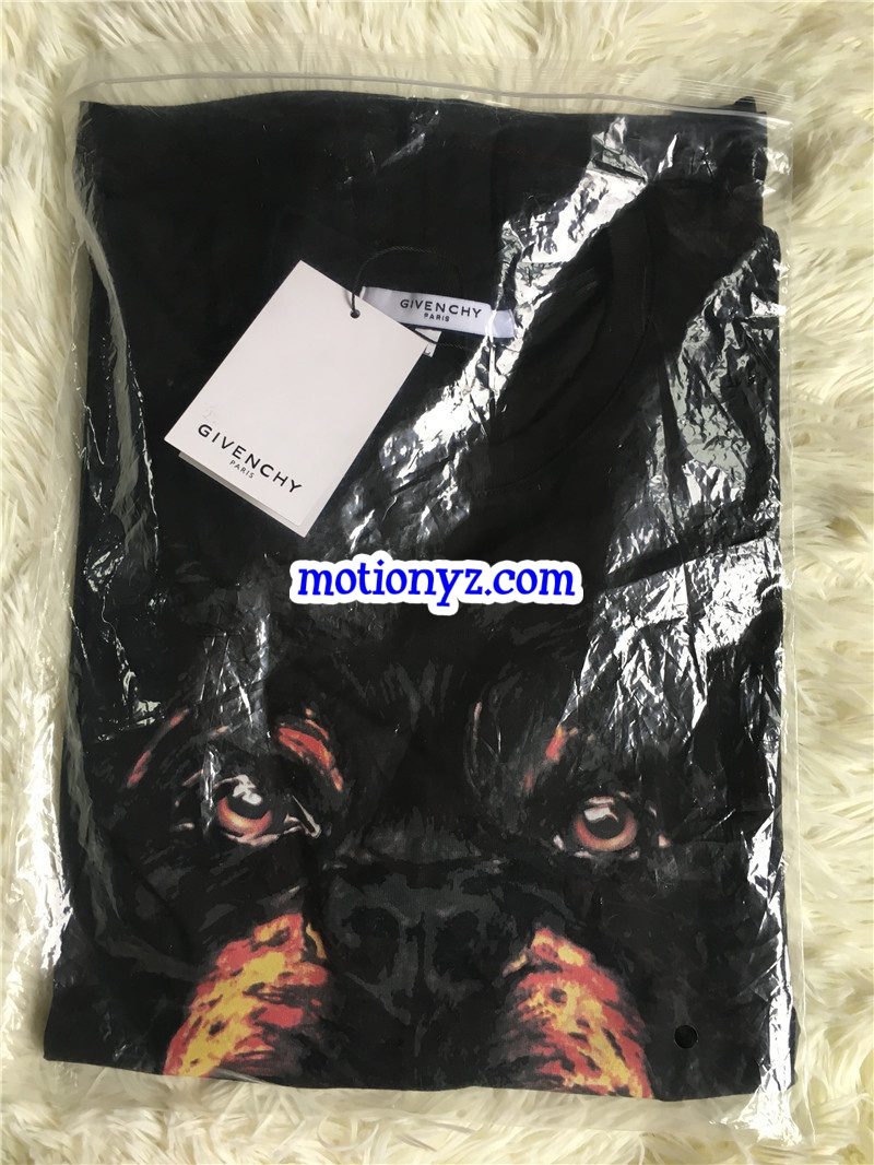 Rottweiler Givenchy T-shirt-1